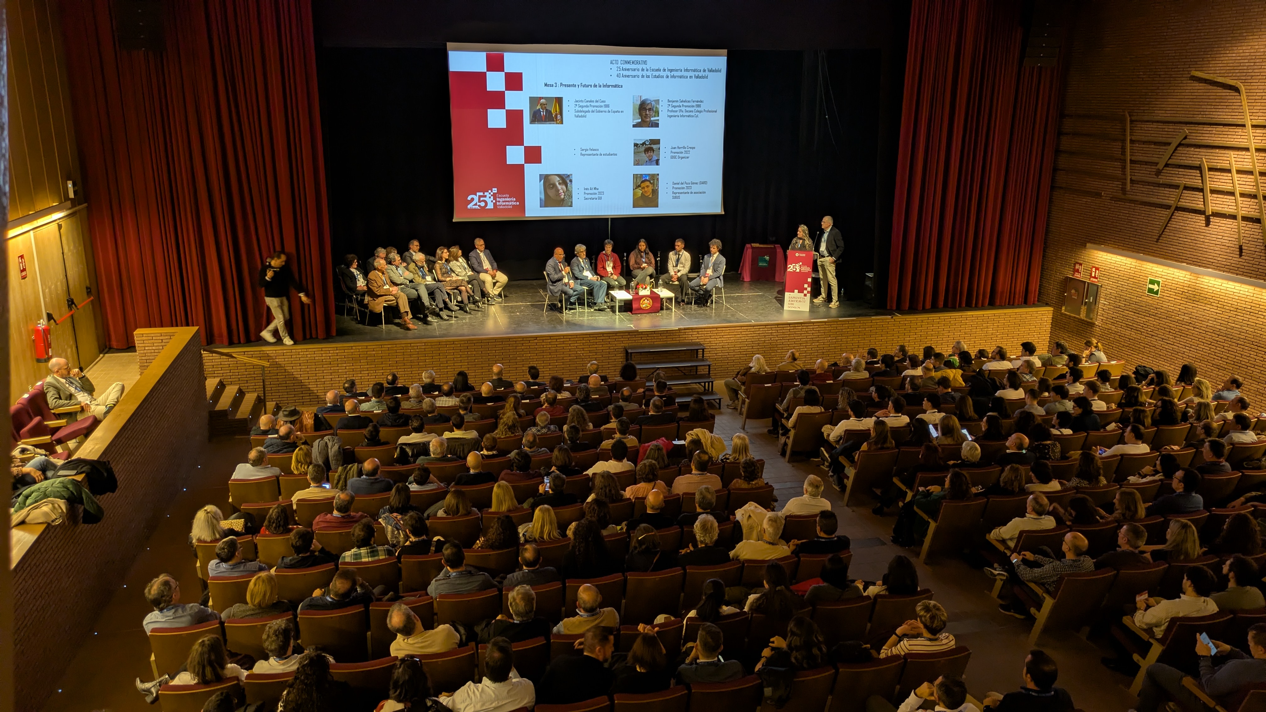 PXL_20260227_193633381